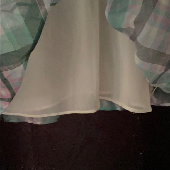 Ann Taylor • Plaid Flutter Sleeve Top - Picture 7 of 9